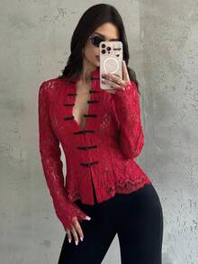 Firerie 女士蕾丝黑色纽扣腰长袖衬衫，复古宫廷风上衣，新款中国风衬衫，白色蕾丝长袖衬衫，半透明蕾丝上衣，春夏秋季穿着，优雅百搭，适合通勤、约会、派对、婚礼、毕业典礼、演出、音乐会、工作、返校、年会、女士生日等场合。 - 紅色 - 查看 6