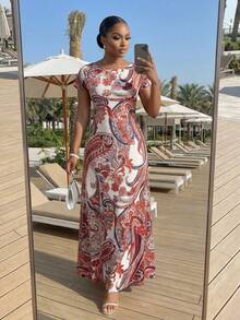 SHEIN Lady CURVE Plus Size Women Paisley Floral Print Round Neck Short Sleeve Maxi Dress,White,Summer,Boho,Wedding Guest Elegant Casual Party Vacation Beach Dress - Multicolor - View 4