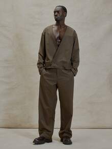 Musero Áo blazer dáng rộng, cổ chữ V sâu, tay dài, cài hai nút, kiểu dáng thanh lịch, thích hợp cho mùa xuân hè. - Màu Khaki - Xem 3