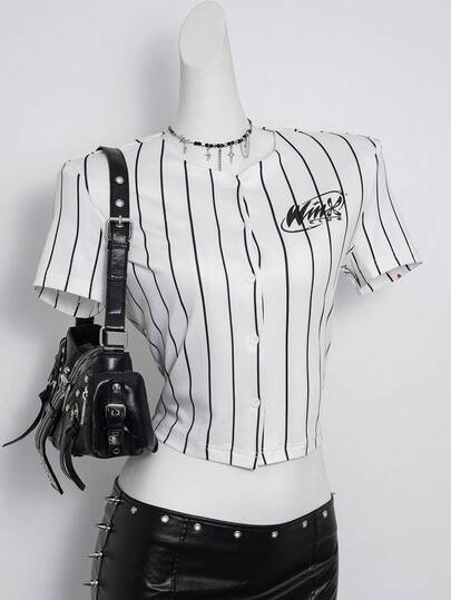 The Winx X SHEIN 女士休闲日常通勤字母条纹印花短袖纽扣开襟短款衬衫，夏季