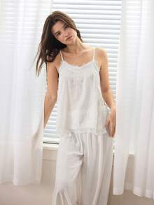 Ocili 休闲丝滑缎面亚麻蕾丝舒适吊带裤，舒适简约女士睡衣套装 - 白色 - 查看 3