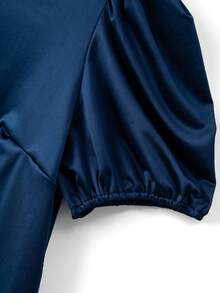 GlowEve CURVE 大码女式圆领短袖修身缎面弹力优雅奢华T恤 - 藏蓝色 - 查看 4