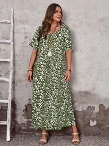 EMERY ROSE Đầm tay ngắn cổ tròn in họa tiết toàn thân cỡ lớn, kiểu dáng thường ngày, thích hợp cho kỳ nghỉ. - Nhiều màu - Xem 3