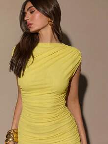 SHEIN BAE 女士酒红色无袖圆领褶皱修身连衣裙，优雅维纳斯女士超长连衣裙，适合度假、节日、圣诞节、派对、约会、生日等场合。 - 黃色 - 查看 3