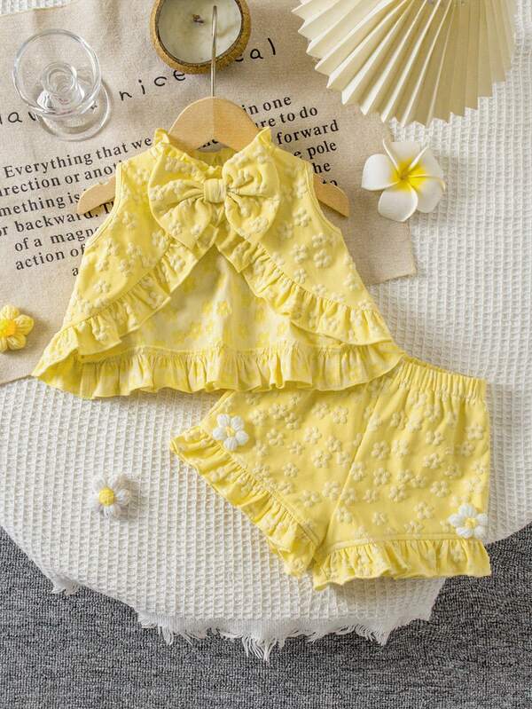 SHEIN 女婴休闲可爱黄色纹理花卉图案荷叶边背心和短裤套装