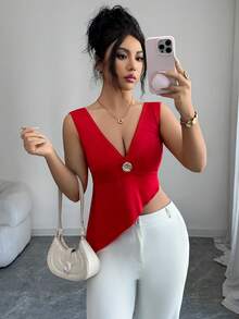 Selianne Women's Solid Color V-Neck Metal Decor Asymmetric Hem Camisole - Red - View 5