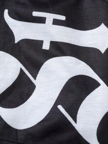 Manfinity EMRG 男士印花T恤，时尚百搭，适合日常穿着 - 黑色 - 查看 4