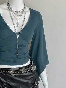Bitrose Deep V-Neck Sexy Mid-Length Sleeve Solid Color Fitted Cropped T-Shirt - Teal Blue - View 7