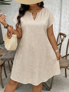 SHEIN VCAY 大码波西米亚复古佩斯利花纹和腰果花压纹V领短袖宽松女式迷你连衣裙，早春/夏季 - 卡其色 - 查看 1