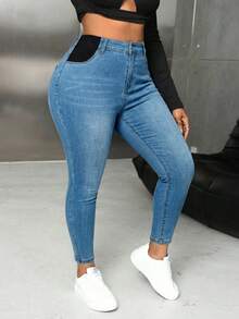 SHEIN PETITE CURVE Plus Size Women Blue Denim Stretch Skinny Jeans - Light Wash - View 3