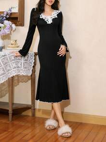 Côtesoire 法式浪漫优雅撞色花卉蕾丝边长袖女士睡裙 - 黑色 - 查看 3