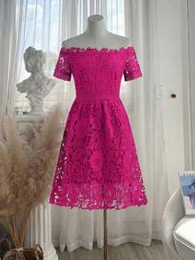 Ellevyn 女士新款优雅露肩收腰A字连衣裙，修身剪裁，适合情人节、约会、下午茶等场合 - 玫紅色 - 查看 2