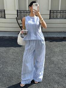 Siren Gaze 女士条纹荷叶边吊带背心和阔腿裤休闲两件套 条纹翻领无袖长裤睡衣套装 女士条纹睡衣 蓝白条纹睡衣 夏季女士睡衣 女士睡衣套装 家居服套装 女士舒适优雅细节 女士秋季条纹睡衣套装 宽松圆领上衣 松紧腰裤 可作外衣家居服套装 时尚气质 Y2K 露背低腰宽松直筒阔腿蓝色套装 - 彩色 - 查看 4