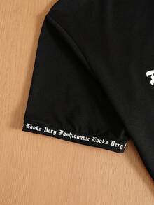 TOKVUE 男士纯色英文字母印花短袖圆领T恤，适合日常穿着、外出、休闲、运动、上学、旅行、家庭聚会等场合。短袖T恤，夏季T恤。可多件T恤作为礼物赠送给家人。2000年代风格 - 黑色 - 查看 6