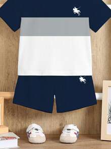 SHEIN 两件套经典时尚休闲男童圆领短袖T恤和短裤，春夏套装 - 彩色 - 查看 5