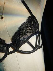 SpicyHot 两件套女士黑色蕾丝镂空性感内衣套装 - 黑色 - 查看 8