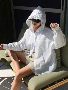 DAZY 女士撞色蕾丝宽松连帽长袖休闲度假防晒衬衫，春夏款 - 白色 - 查看 1