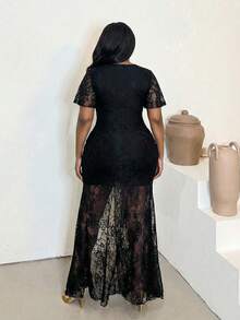 Maweii Vestido mini de mujer talla grande con mangas de volantes de malla transparente sexy, vestido elegante de fiesta de vacaciones con escote en V y abertura frontal - Negro - Ver 2