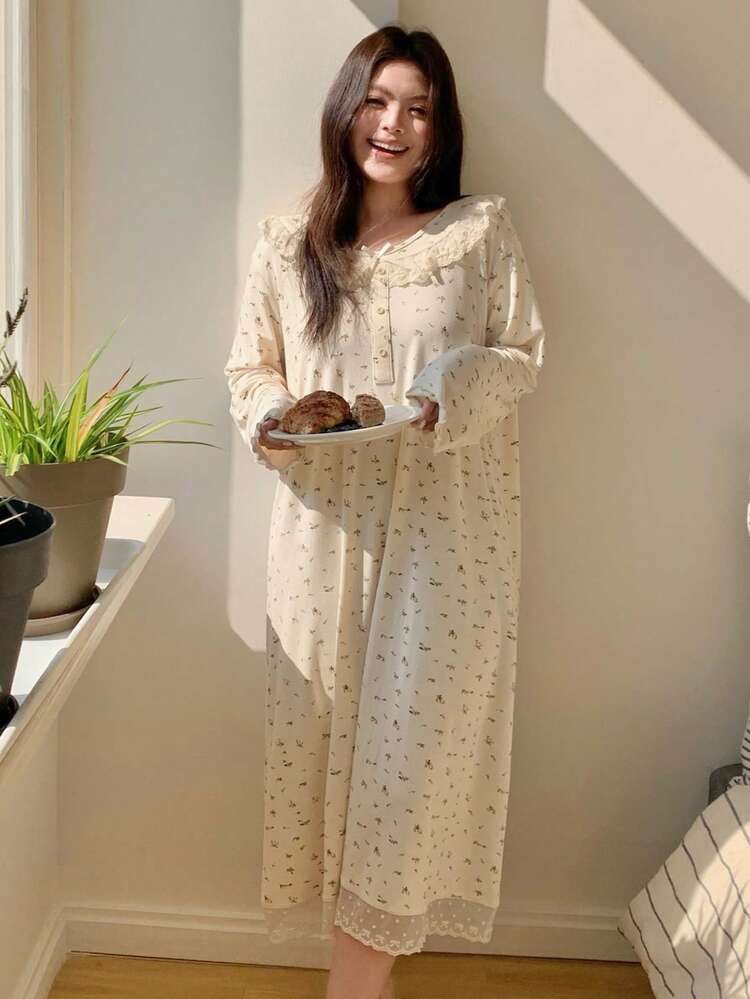 Dazy Plus Plus Size Women Ditsy Floral Bow Decor Button Design Loose Nightgown
