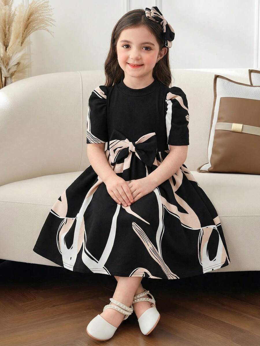 SHEIN 女童针织拼接几何图案休闲连衣裙 - 黑色 - 查看 1