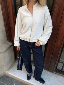 Livesso 女士休闲宽松蕾丝高领常规外套 - 杏色 - 查看 5