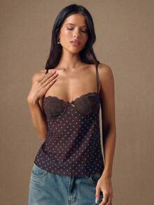 SHEIN BAE Camiseta de tirantes casual de estilo vacacional con lunares y encaje en contraste, adecuada para el uso diario en verano - Marrón Chocolate - Ver 4