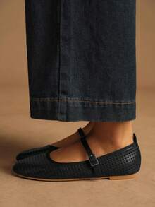 Rosivie Women's Casual Buckle Design Slip-On Loafers - Black - View 10