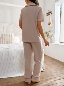 Moonlight&Mama Bộ đồ ngủ bà bầu 2 món, cổ ve áo phối màu tương phản, cài khuy đôi, tay ngắn, dáng rộng. - Màu Khaki - Xem 2