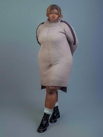 CurvyTilda Plus size-klänning med polotröja, sidoslits, hög-låg fåll och färgblockerade ärmar. Tillverkad med flerfärgat garn för en bekväm och högkvalitativ känsla. Fester, musikfestivaler, hemkläder, skolstartsevenemang, presenter och shopping. Polotröja, vinterklänning för kvinnor, eleganta klänningar för kvinnor, höstkläder, vinterkläder, kontorsklänning, elegant klänning, eleganta klänningar