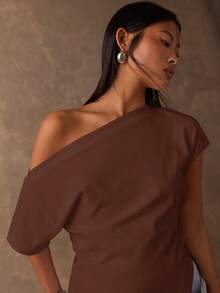SHEIN BAE Áo thun nữ tay ngắn màu trơn, kiểu dáng thường ngày, vai lệch, thích hợp cho mùa hè. - Cà phê nâu - Xem 3