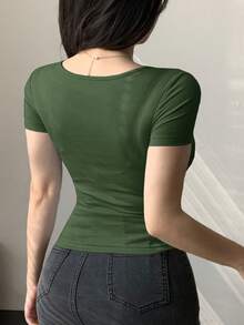 DAZY 女士V领扭结短袖修身露脐T恤外出上衣 - 軍綠色 - 查看 5