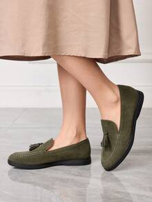 Sleekvia Sepatu Loafer Datar Kasual Serbaguna untuk Perjalanan, Dekorasi Rumbai, Cocok untuk Hari Valentine - Dark Green - View 3