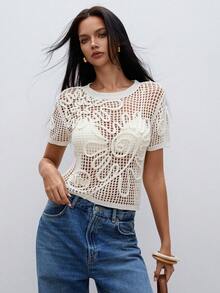 ATUI Studio Top tricoté à manches courtes avec motif floral et découpes pour femmes, idéal pour les vacances d'été - Blanc - Voir 1