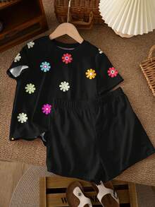 两件套少女休闲碎花短袖上衣和短裤套装，适合夏季穿着，经典优雅可爱设计，适合度假和户外活动。 - 彩色 - 查看 2