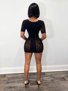 BamGleam 性感纯色蕾丝拼接镂空紧身迷你连衣裙 - 黑色 - 查看 2