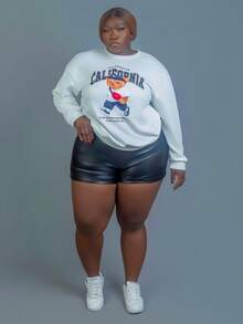 CurvyTilda Plus High Waist Roll Up Hem PU Leather Shorts - Black - View 4