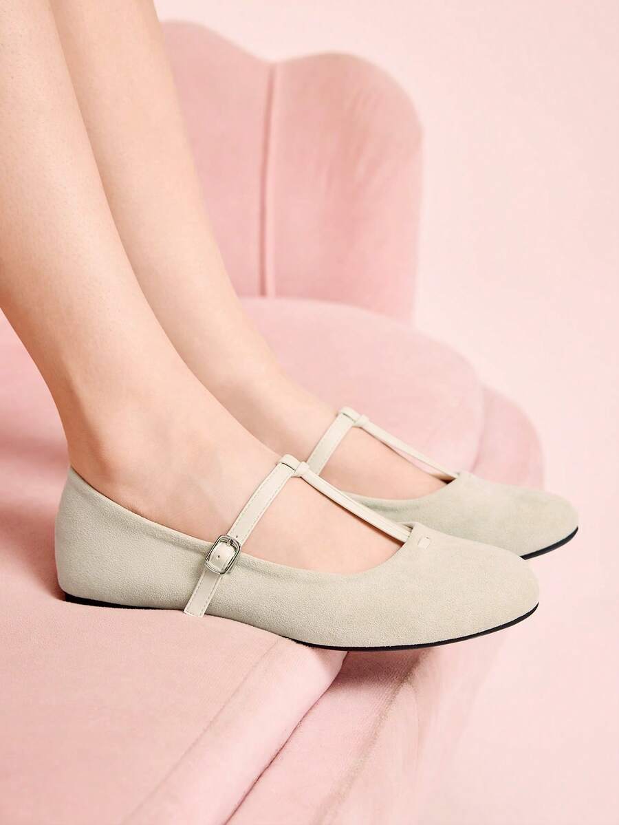 CUCCOO DOLLMOD French Mary Jane Shoes Women's Fashion Outer Wear Leopard Print T-Band Hollow Gentle Retro Low Vamp Slip-On Ballet Flat Beanie Shoes Commuter Shoes - Off-white - View 1