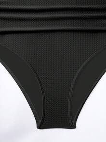 Swim Oasis 大码女式绿色提花面料休闲度假吊带低领连体泳衣配沙滩罩衫两件套泳装 - 黑色 - 查看 8