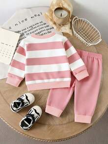 GraphicGems 两件套幼儿男童休闲时尚套装，包括条纹小熊图案卫衣和配套运动裤，舒适百搭，适合秋冬春季穿着。 - 粉色 - 查看 3