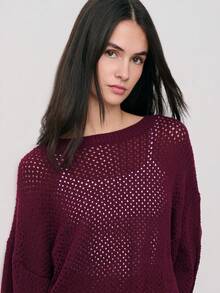 Nöista Áo len màu mận, thiết kế dệt thưa, dáng rộng thoải mái, cổ tròn, cổ tay và viền dưới bo gân. Hoàn hảo để mặc nhiều lớp. Ấm áp, mùa xuân, dáng rộng, mùa hè, chất liệu dệt kim. - Màu Đỏ Sâu - Xem 6