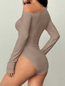 FavEase Body asimétrico de manga larga, ajustado, con cintura fruncida, para mujer, en color negro, para otoño - Caqui - Ver 2