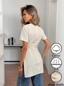 Elyressa 纯色圆领褶裥不对称下摆优雅短袖衬衫 - 杏色 - 查看 2