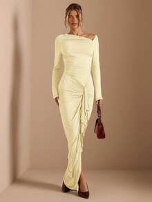 SHEIN BAE 纯棕色秋冬针织连衣裙，斜肩设计，腰部褶皱，侧边系带，优雅妩媚，适合派对、浪漫约会、鸡尾酒会、伴娘礼服、晚宴外出以及秋冬季叠穿等场合。 - 黃色 - 查看 3