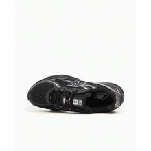 740 Unisex Sneakers Black Metallic - Black/Grey/Silver - View 3