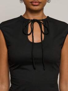 COUREZ 短袖前开衩针织上衣 / Y2K 春季女装 可爱性感黑色上衣 外出派对上衣 锐舞上衣 夏季穿搭 夏季女装 - 黑色 - 查看 8