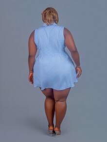 CurvyTilda 2025 春夏新款女装加大码优雅通勤休闲办公室蓝白条纹梭织面料无袖腰部收腰衬衫裙 - 藍白色 - 查看 2