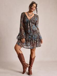 SHEIN LUNE 大码女式休闲佩斯利花纹拼接喇叭袖连衣裙，适合度假、沙滩、休闲穿着，波西米亚风，西式女装 - 彩色 - 查看 7