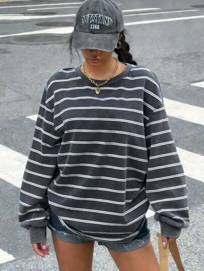 Muchica Women's Black And White Casual Loose Color-Blocked Striped Long-Sleeved T-Shirt, Suitable For Outdoor Wear, Back-To-School Season, Street Style, And Y2K Style Clothing.