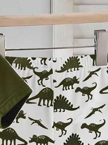 SHEIN Playful Pals 男童夏季套装，可爱又时尚——恐龙口袋印花短袖T恤，恐龙图案短裤。清新活泼的风格，舒适吸睛，是孩子们完美的夏季穿搭。 - 軍綠色 - 查看 6