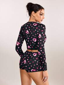 plantica 2pcs Casual Sexy Urban Chic Floral Print Velvet Crop Top And Shorts Set, Suitable For Outings, Travel, Dates, Parties, Festivals, Valentine's Day, Spring/Summer,Going Out,Sexy, Elegant,, Wedding Guest, Music Festival, Musician, Night Club - Multicolor - View 2
